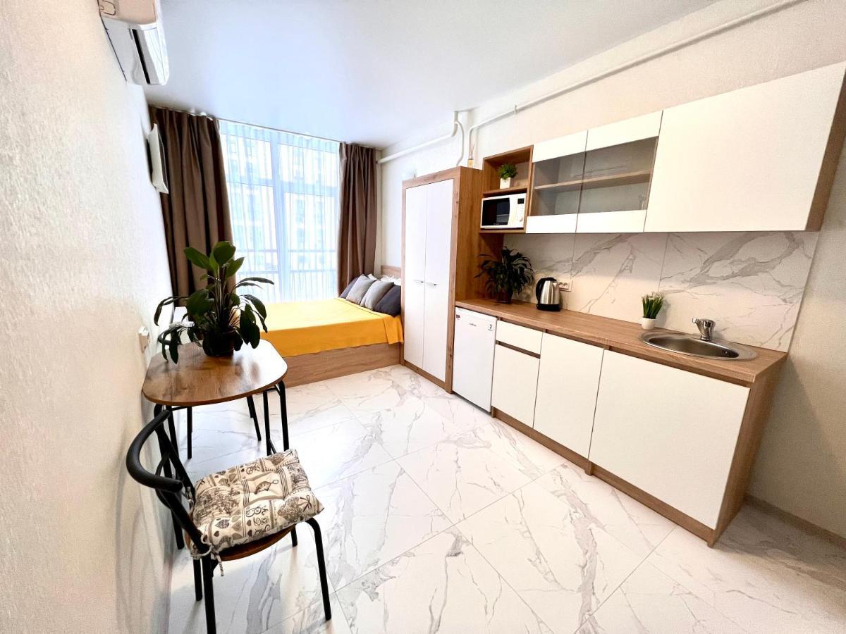 Osapart Hotel In A Complex Semycvit 3 Lviv Bagian luar foto