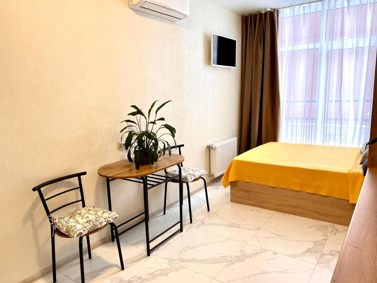 Osapart Hotel In A Complex Semycvit 3 Lviv Bagian luar foto