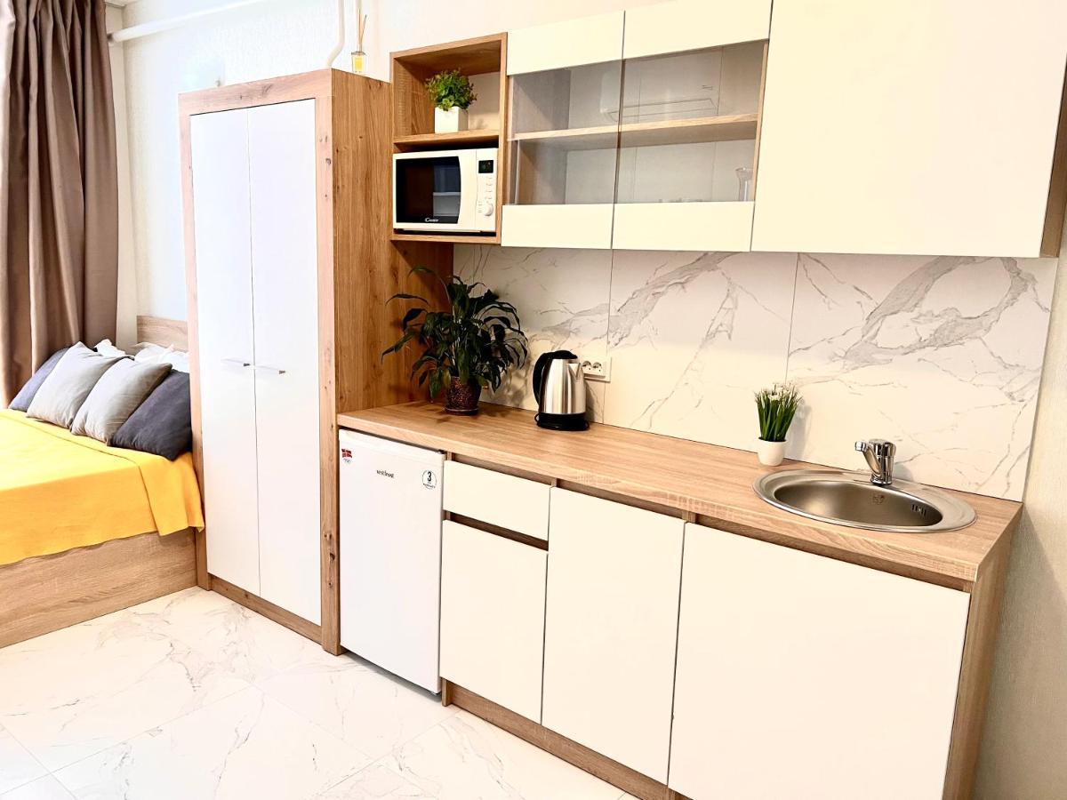 Osapart Hotel In A Complex Semycvit 3 Lviv Bagian luar foto