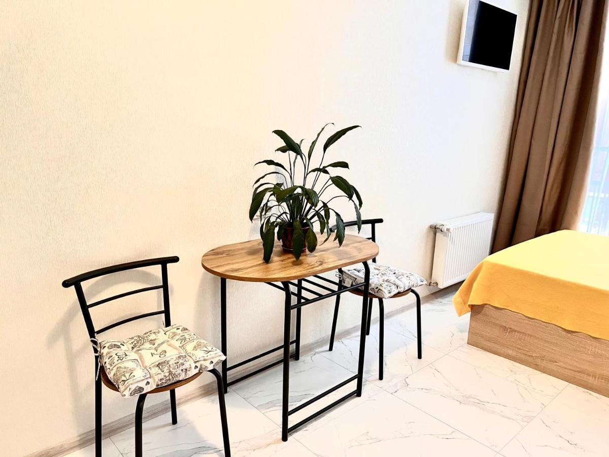 Osapart Hotel In A Complex Semycvit 3 Lviv Bagian luar foto