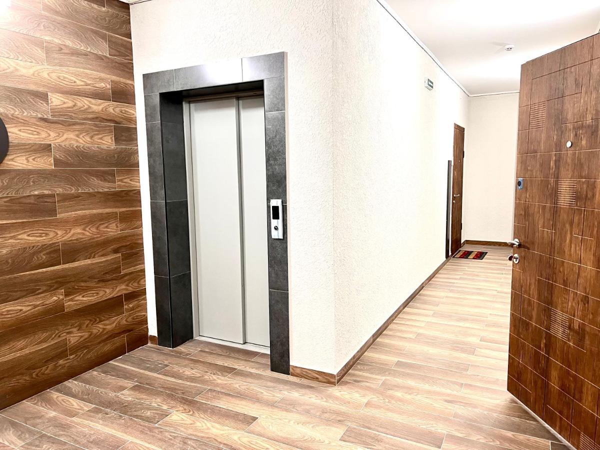 Osapart Hotel In A Complex Semycvit 3 Lviv Bagian luar foto