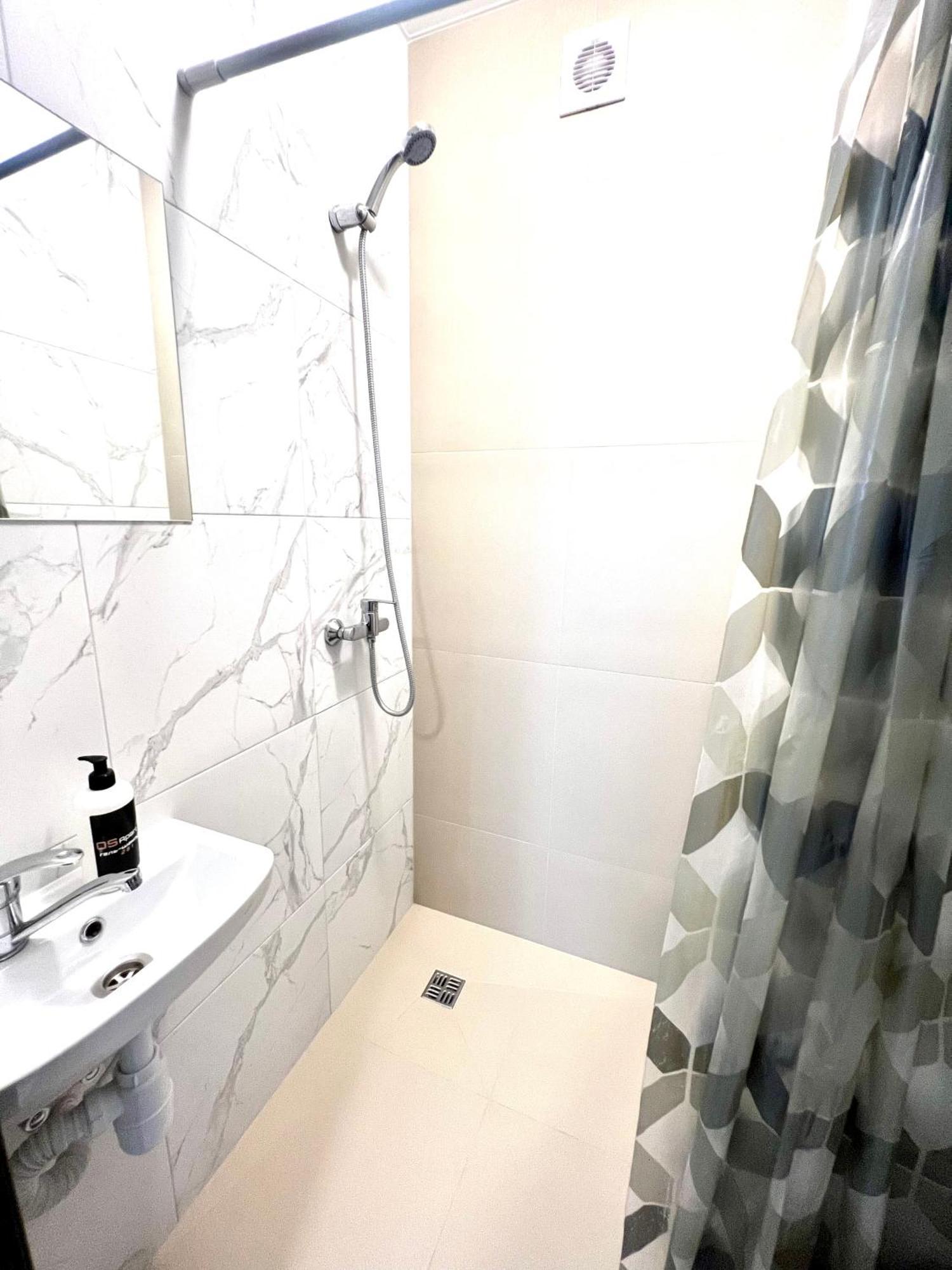Osapart Hotel In A Complex Semycvit 3 Lviv Bagian luar foto